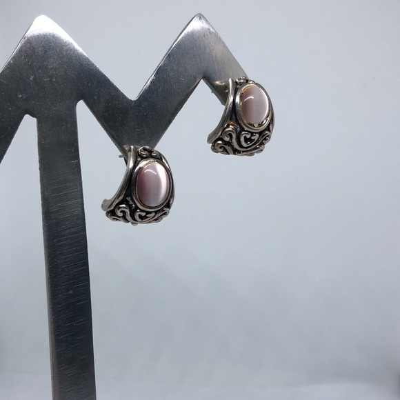 𝅺Antique silver tone small half hoop cat’s eye earrings cabachon vintage. - Picture 7 of 7